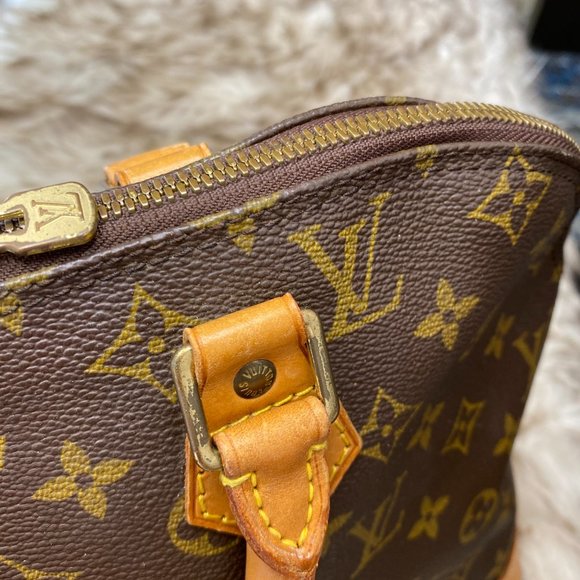 LOUIS VUITTON Monogram Alma PM Handbag Satchel - Picture 10 of 13